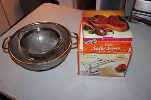 lot 219 image: Set of 2 Vintage Marcato Kitchen Tools - Salsa Server and Pasta Maker