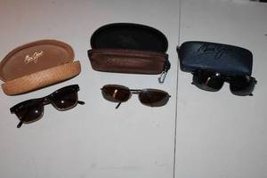 lot A-220 image: Collection of Maui Jim Sunglasses with Cases - 3 Pairs