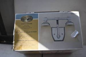 2 light vanity Fixture