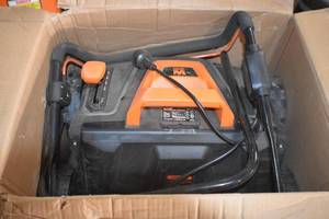 Dethatcher and scarifier