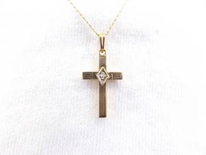 lot 112 image: 14K Yellow Gold Diamond Cross Pendant Necklace