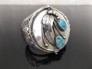 lot 132 image: .925 Sterling Silver Large Navajo 2 Sided Turquoise Feather Open Cuff Bracelet