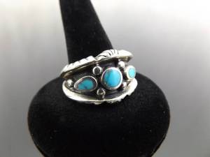 lot 136 image: .925 Sterling Silver Navajo Inlayed Turquoise Ring Size 10