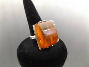 lot 137 image: .875 Silver Russian Amber Ring Size 6.25