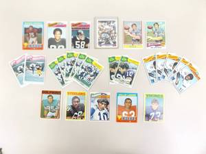 lot 9 image: Signed Kent Hrbek 1993 Baseball Card and other 70s HOF etc. Football Cards