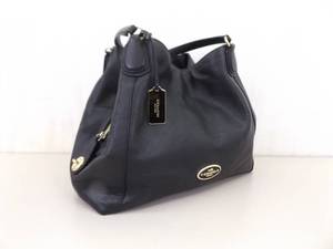 lot 37 image: LIKE NEW Vintage COACH Black Leather Shoulder Bag