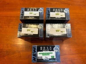 lot 32 image: Federal 12 Guage 2 34 7 12 Shot (5 Boxes, 25 per Box)
