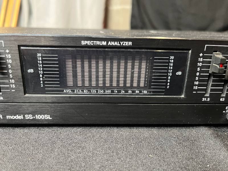 ADC SS-100SL Stereo Frequency Equalizer - Vintage Sound