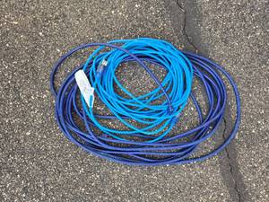 lot 57 image: Heavy-Duty Electric Extension Cords