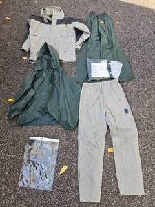 lot 70 image: Lot of 2 Waterproof Jackets and 2 Pairs of Pants - Eddie Bauer and Old Mill - Size M