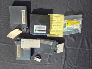 lot 87 image: Collection of Automotive Control Modules and Parts - Delphi and Others
