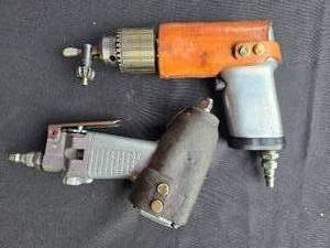 lot 187 image: Pair of Used Blue-Point Pneumatic Air Tools - AT300C & Another Model