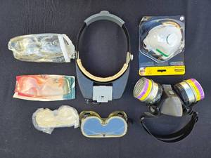 lot 575 image: Selection of Personal Protective Equipment - Includes Respirators and Safety Glasses