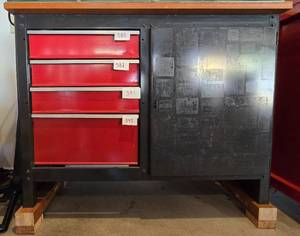 lot 601 image: Sturdy Workbench with Red Drawer Storage - 54 W x 44 D x 21 H
