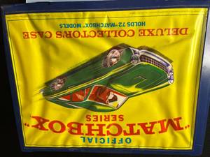 lot 272 image: Deluxe Matchbox Collectors Case - Holds 72 Models