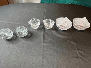 lot 299 image: Two Pairs of Glass Candle Holders & Two Glass Etched Covered Bowls