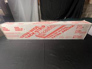 lot 336 image: Roberts Extra Wide Tack Strip for Wood Floors - Damaged Packaging