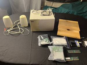 lot 340 image: VTG Cannon Printer & Speakers & Misc Parts (all untested)