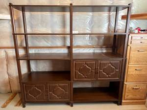 lot 381 image: Vintage Brown Wood Shelving Unit with Cabinets - 69 H x 70 W x 18 D