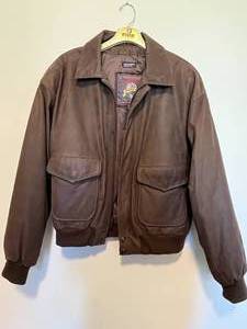 lot 261 image: Mens Adventure Bound Leather Jacket - Thinsulate Insulation