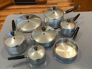 lot 468 image: VTG Wear-Ever Inner-Clad Pots and Pans in Excellent Condition