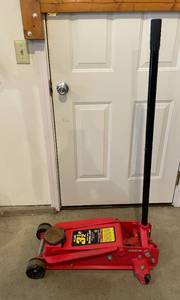 lot 4 image: Allied 3 12 Ton Heavy Duty Service Jack - Model 45435