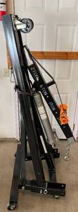 lot 8 image: 8-Ton Hydraulic Long Ram Jack - Heavy-Duty Construction Equipment