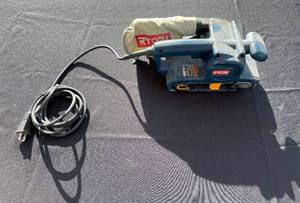 lot 21 image: Ryobi Planer Tool Model EHT318-Z - Used Condition