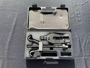 lot 24 image: EverTough Coil Spring Compressor Tool Set - Model 87050