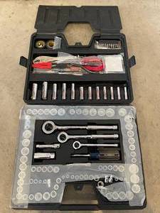 lot 34 image: Craftsman Socket and Ratchet Tool Set with Case