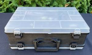 lot 161 image: Various Electrical Components and Accessories