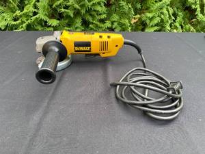 lot 178 image: Dewalt DW402 4 12 Angle Grinder - Used