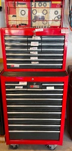 lot 596 image: Heavy Duty Two Piece Sears Craftsman Toolbox w Lock & Key