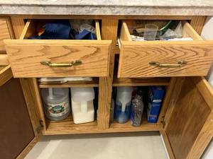 lot 417 image: Assortment of Household Cleaning Supplies and Accessories - quantities unverified