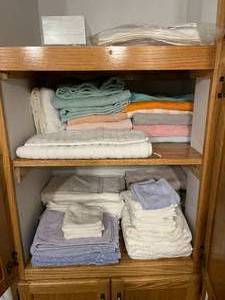 lot 420A image: Contents from Bath Closet - Inc Towels & Wash Cloths