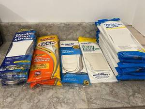 lot 423 image: Group of 8 Assorted Foam Insoles - Various Brands and Styles