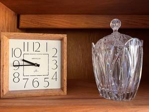 lot 486 image: Vintage Westclox Quartz Clock and Crystal Covered Dish Set