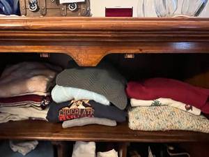 lot 503 image: Group of 6 Assorted Sweaters - Various Styles and Colors