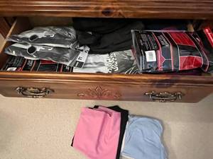 lot 506 image: Assortment of Base Layer Pants - Sizes Large & Other