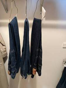 lot 527 image: Set of 3 Levi 505 Jeans - Size 32 L32