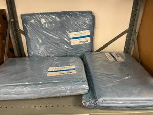 lot 57 image: Lot of 4 NEW Cardinal Health 40 x 40 CH100 Two Color Sterilization Wraps