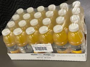 lot 58 image: Vitaminwater Energy Tropical Citrus 16.9 fl oz 24-Pack