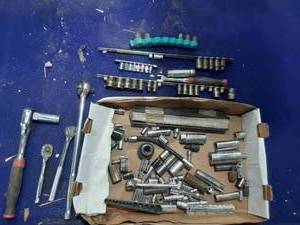lot 70 image: Assortment of sockets and ratchets