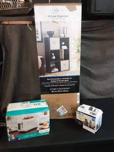 lot 28 image: 6- Cube Organizer, Hand Blender, & The Pioneer Woman 2 Slice Toaster