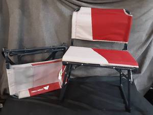 lot 29 image: 2 Ozark Trail Folding Camping Chairs