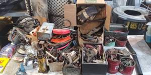 lot 103 image: Large lot of hand tools and hardware