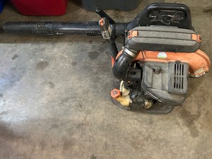 lot 102 image: Echo backpack blower
