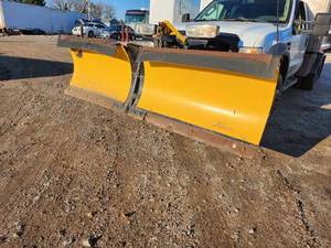 Fisher Xtreme V 9.5 V-plow Yellow