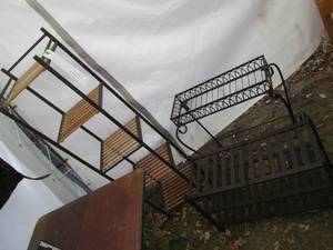 lot 96 image: 5ft Metal framed multi-tier wood sl...