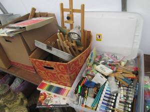 lot 100 image: Large art supply lot including cray...